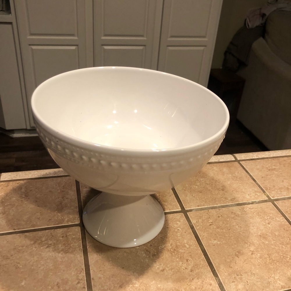 Elegant White Pedestal Bowl